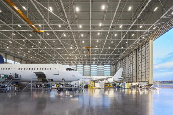 4-FL-Technics-hangar-maintentance