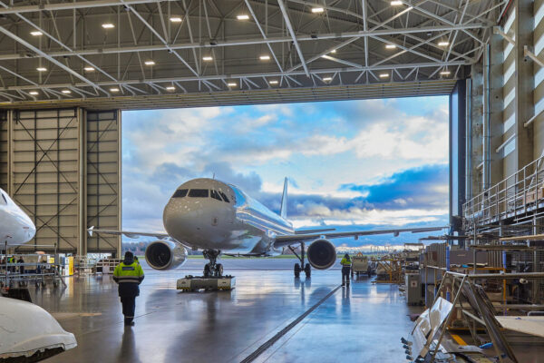 5-FL-Technics-KUN-airport