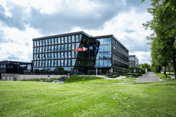 1-Avion-Express-HQ-Vilnius-Lithuania