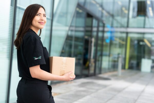 Chapman-Freeborn-on-board-courier